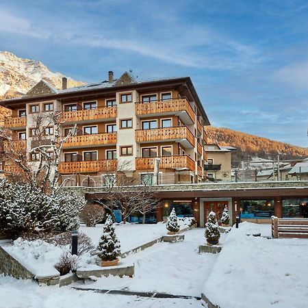 Hotel Rezia Bormio Kültér fotó