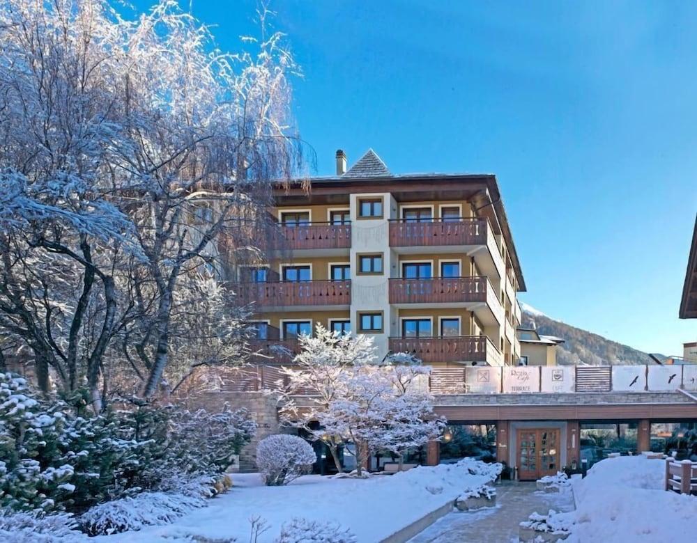 Hotel Rezia Bormio Kültér fotó
